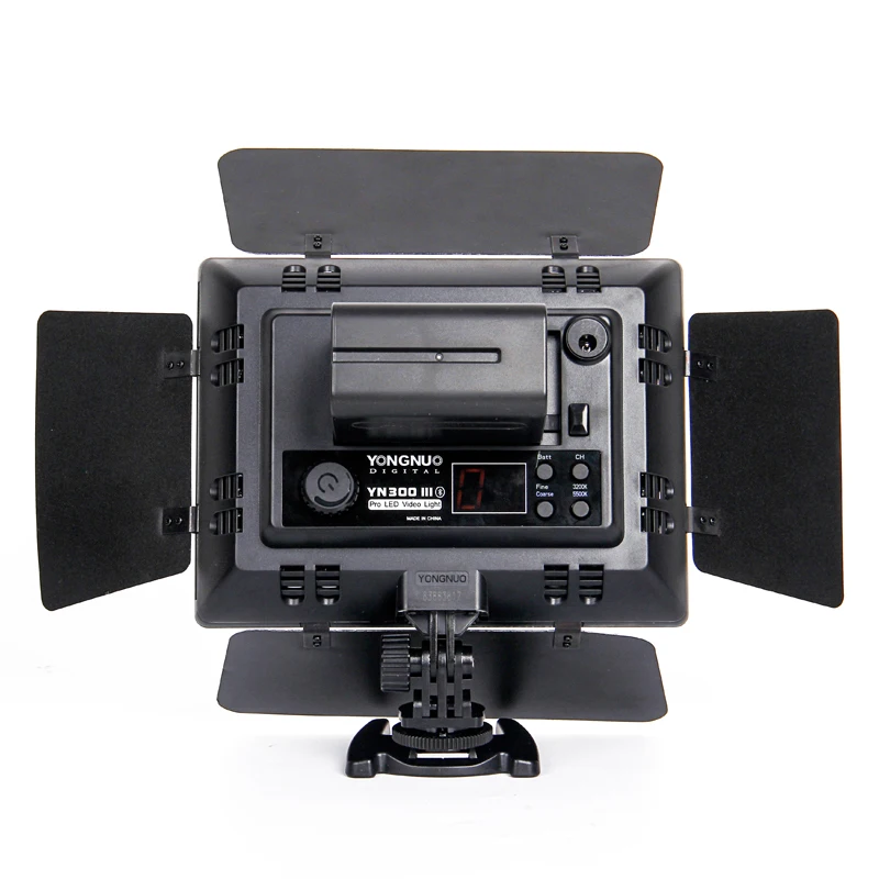 YONGNUO YN300 III 5500K 300 LED Light On Camera Lighting for Wedding YN300III LED Panel Light with