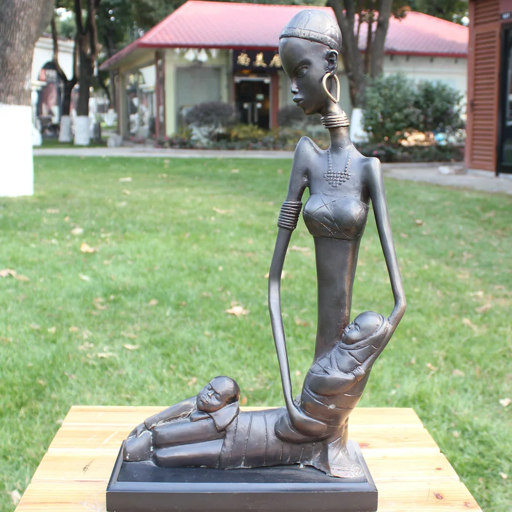 

Take care of a baby African woman figure Bronze Statue Ornament Art decoration decoration industry Home Furnishing