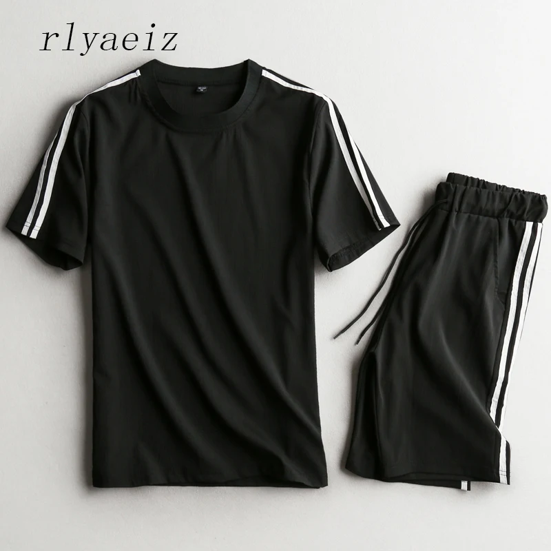 

Rlyaeiz 2018 New Two Piece Set Men Casual Sporting Suit Summer Set Mens Tracksuit Striped Tshirts + Shorts Set Male Sweat Suit