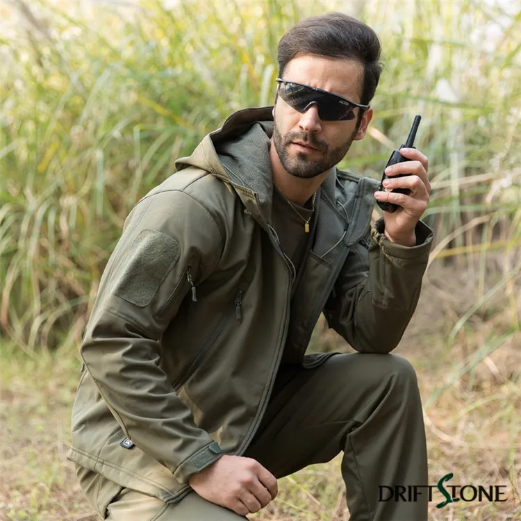 3700977166_1055738061