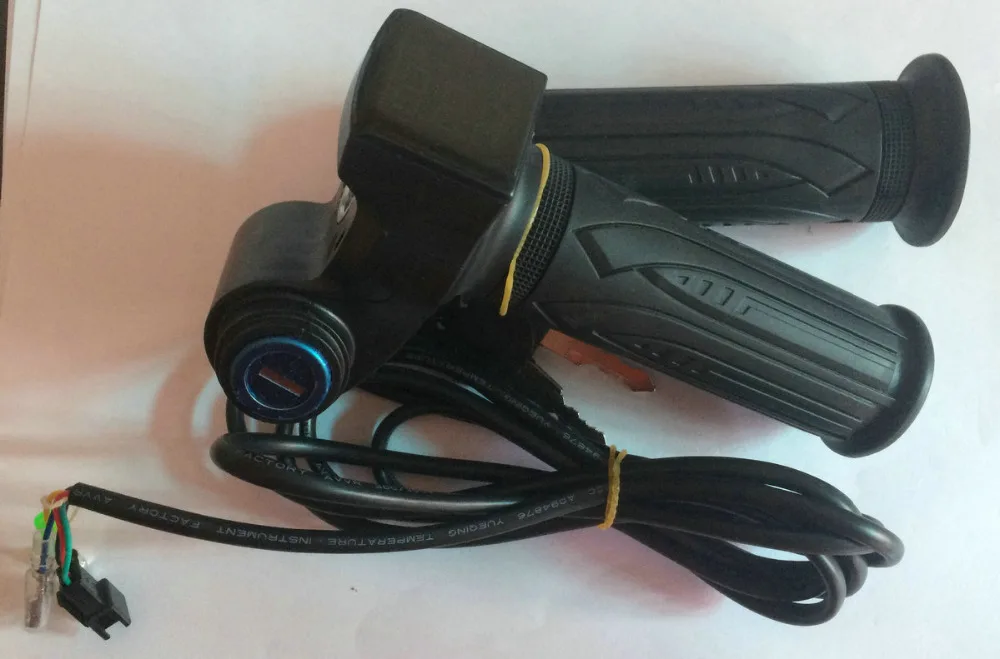 Cheap 12-100v twist throttle Accelerator with Led digital display indicator&lock for electric bike scooter mtb tricycle gas handle 2