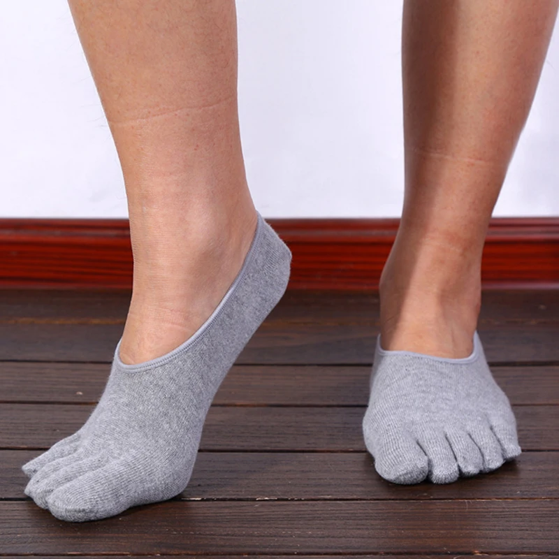 

2019 High quality Pure cotton five fingers ship socks man non-slip solid-colored Comfortable warm man Five toe socks wholesale