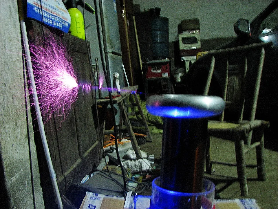 

MIDI Musical tesla coil amazing flashing Generator high volt Marx generator big ARC spark SSTC Teaching experiment