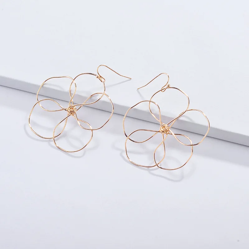

Popular Fashion Metal Wire Handmade Flower Drop Earrings For Women New Fancy Earrings Flower