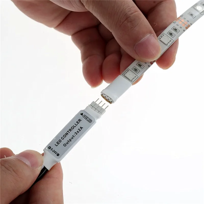 Фото Водонепроницаемая гибкая светодиодная лента RGB 5050 SMD 4 х50 см с подсветкой №3