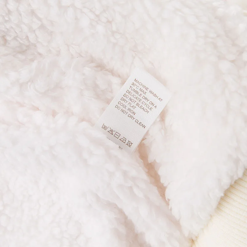 DB4136-C_0036_6Y3A9911