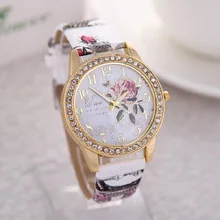 Reloj para mujer, reloj con diseño de flor rosa, reloj de pulsera para mujer, correa de cuero con grafiti, reloj femenino