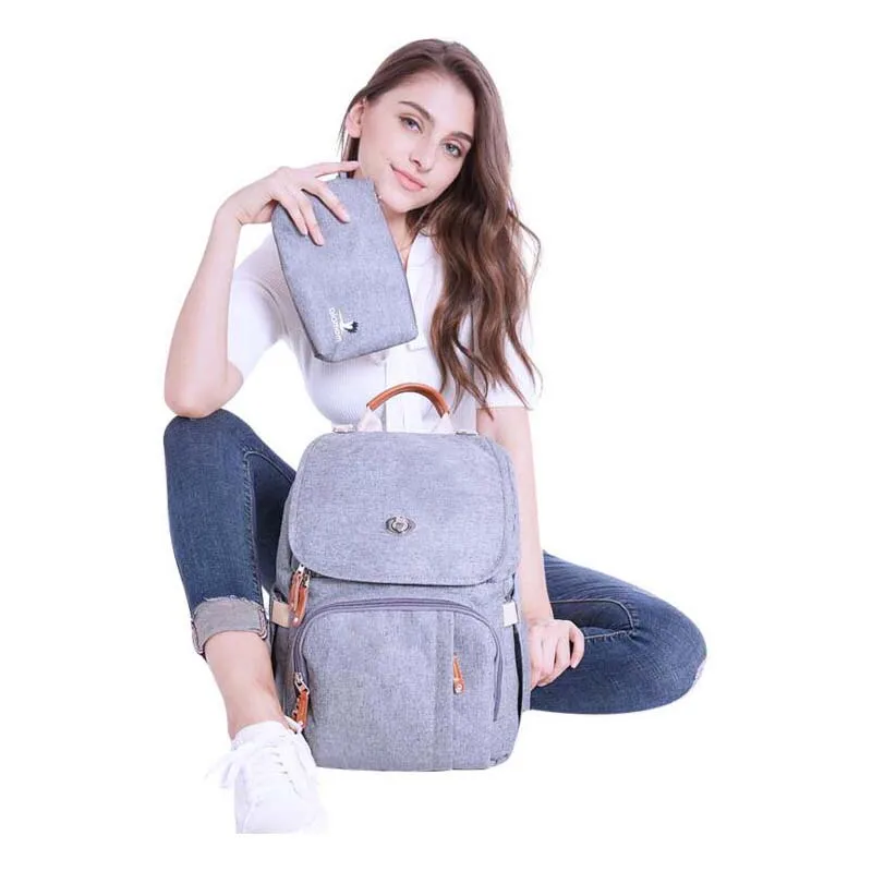 

New fashion shoulder pregnant women diaper bag multi-function large capacity baby care bag out of the milk dad storage storage