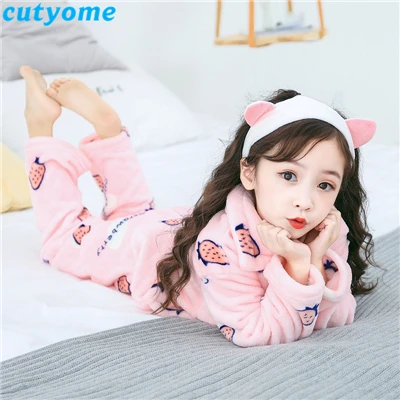 Модный пижамный комплект с героями мультфильмов; детская одежда; флисовый осенне-зимний фланелевый плотный теплый костюм для сна для девочек-подростков; детская пижама - Цвет: Pink Strawberry Suit