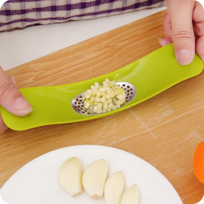 

New Arrived Convient Cooking Tools Novelty Kitchen Garlic Press