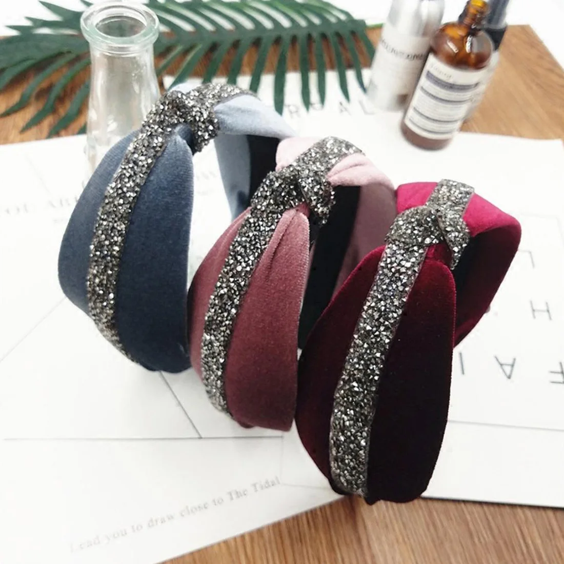 

2019 Diamond Gold Velvet Knot Hairband Women Elegant Retro Head Hoop Band Headband Hair Accessories for Girl Headdress Korean