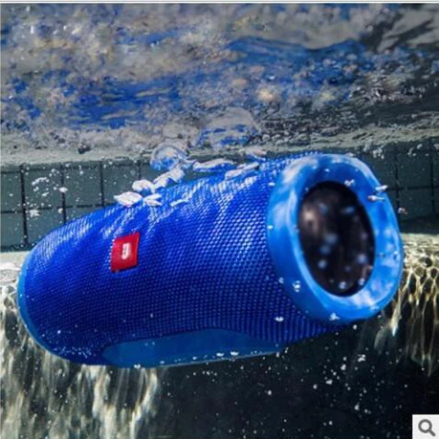 Portable Bluetooth speaker multi-function Bluetooth speaker waterproof stereo bass effect outdoor speaker all electronic product