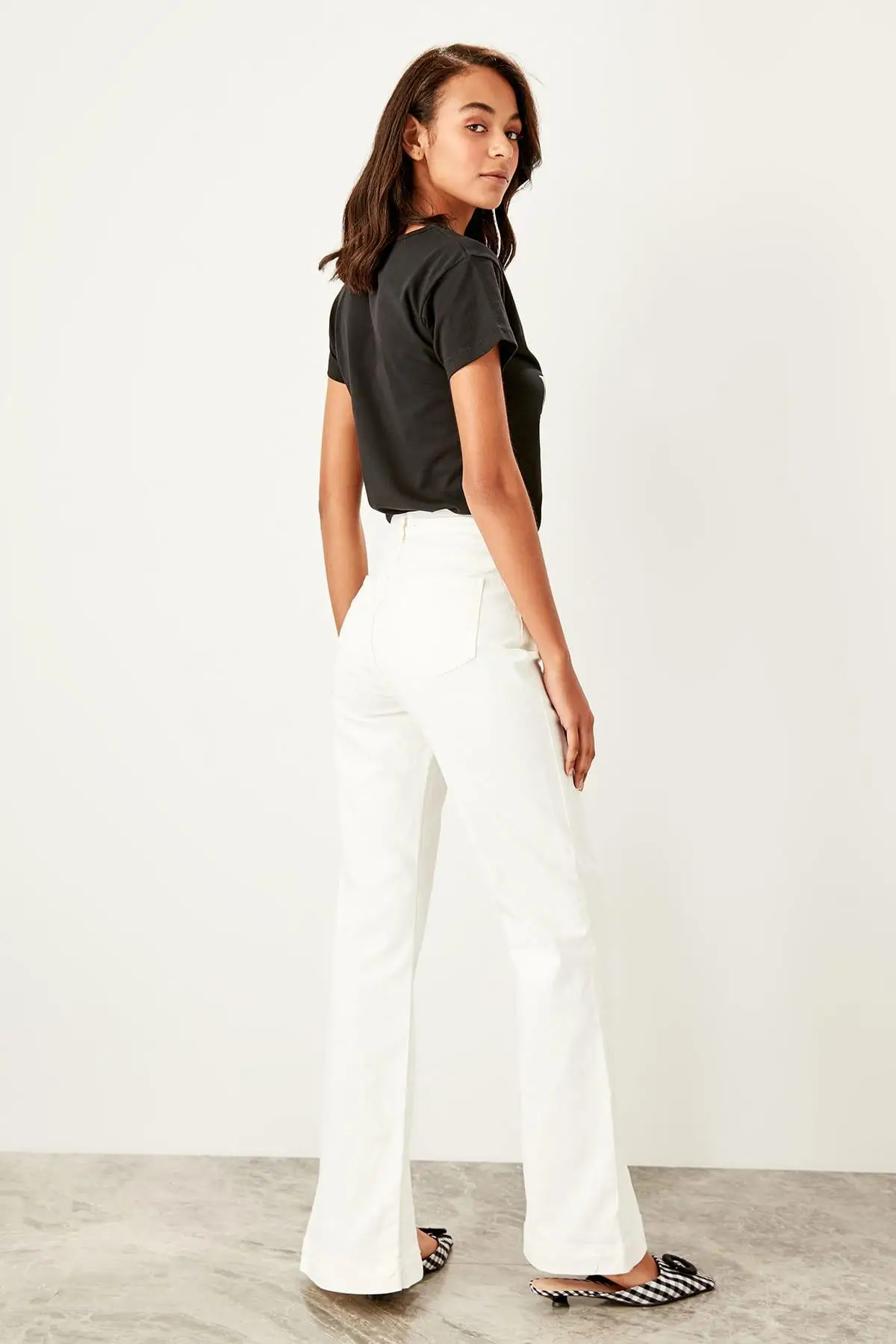 Trendyol белый Slash детализированные высокие Bel широкие джинсы TWOSS19TQ0022