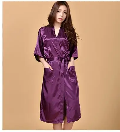 Женское шелковое атласное длинное свадебное платье для невесты и подружки невесты кимоно халат Feminino банный халат большой размер XXXL пеньюар Femme сексуальный халат - Цвет: purple