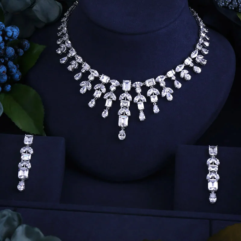 

CLEAR FAMOUS BRAND BRILLIANT CRYSTAL ZIRCON EARRINGS AND NECKLACE BRIDAL JEWELRY SET WEDDING DRESS ACCESSARIES