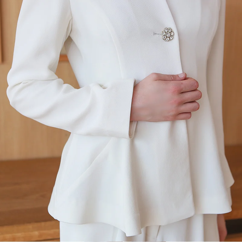 VOA Весна размера плюс офис леди короткий Сплошной Белый Тонкий деловой костюм для женщин Базовая Туника жакет тяжелый шелк короткое пальто W306