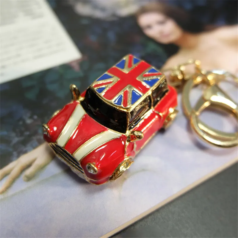 

Cute crystal rhinestone car model keychain women bag pendant car key chain ring for BMW mini cooper Mercedes Benz Toyota jewelry