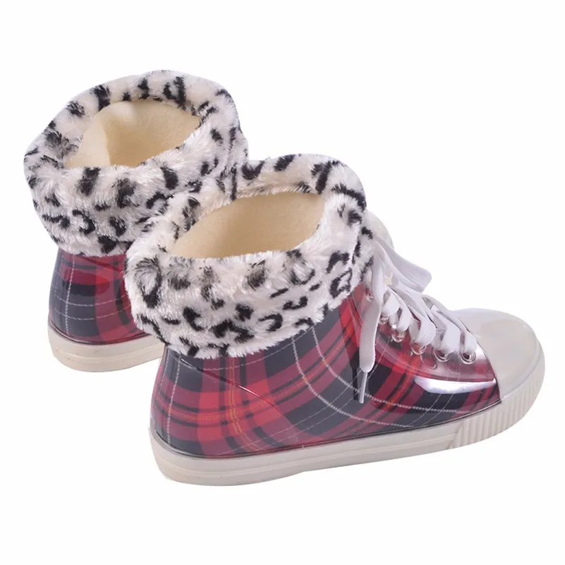 woman rain shoes 10 (3)