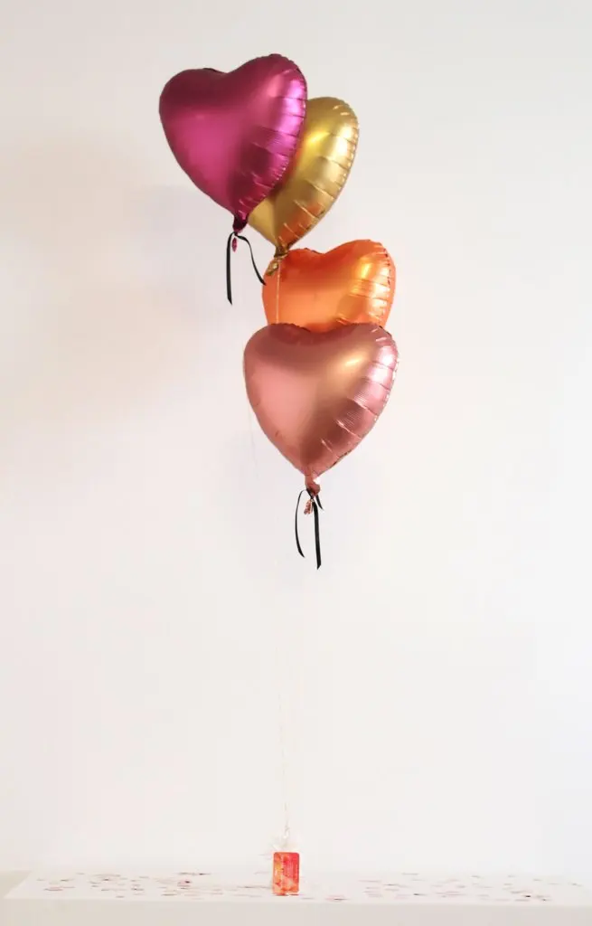 18inch Heart Foil Love heart bunches (2)