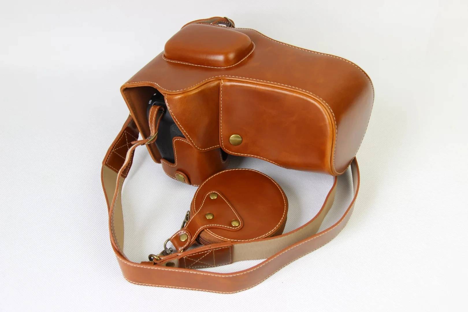 

Deluxe Edition PU Leather Camera Case Cover w/ Storage Pouch For Canon 80D 70D 60D (18-200mm) Lens Bag With Battery Opening
