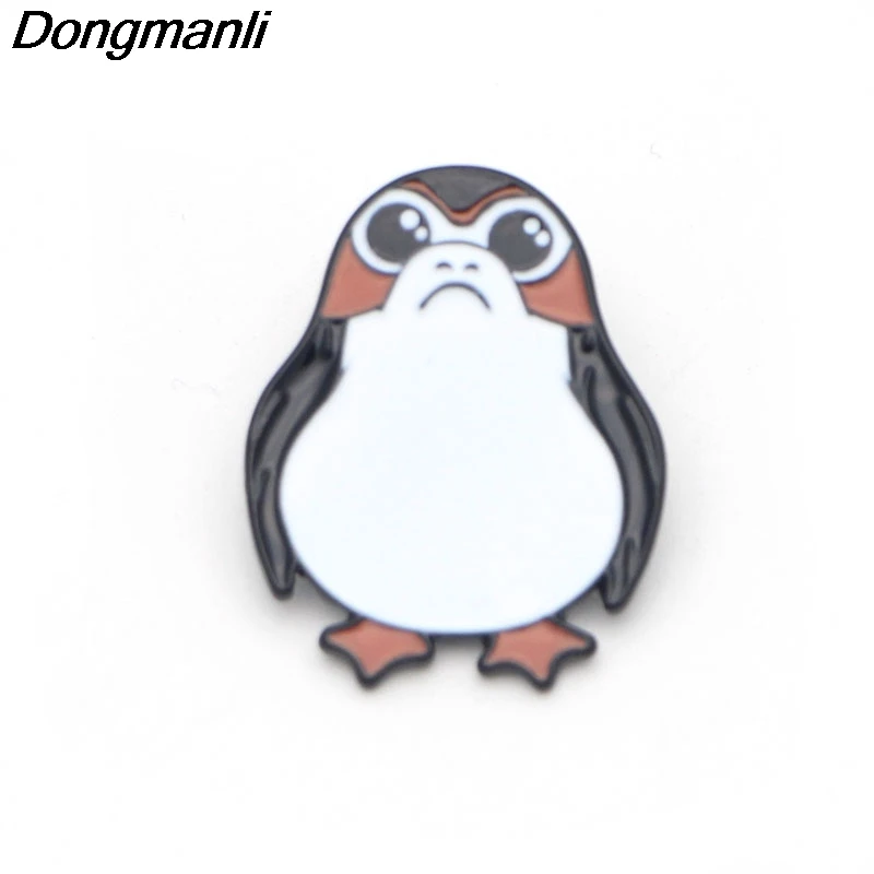 

P1924 Dongmanli Cute Penguin Cool Enamel Pin Porg Brooch Cosplay Movie Fashion Accessories Jewelry for Gift