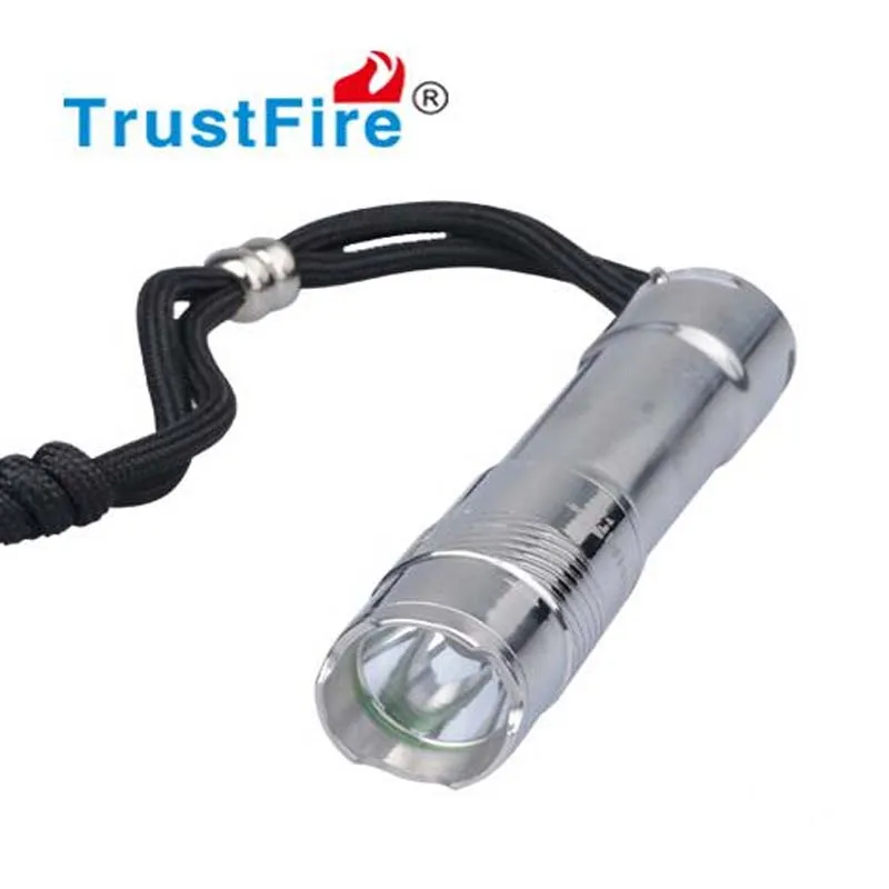 

TrustFire F36 CREE XM-L2 600lm 3-Mode Stainless Steel Mini LED Flashlight (1x14500)