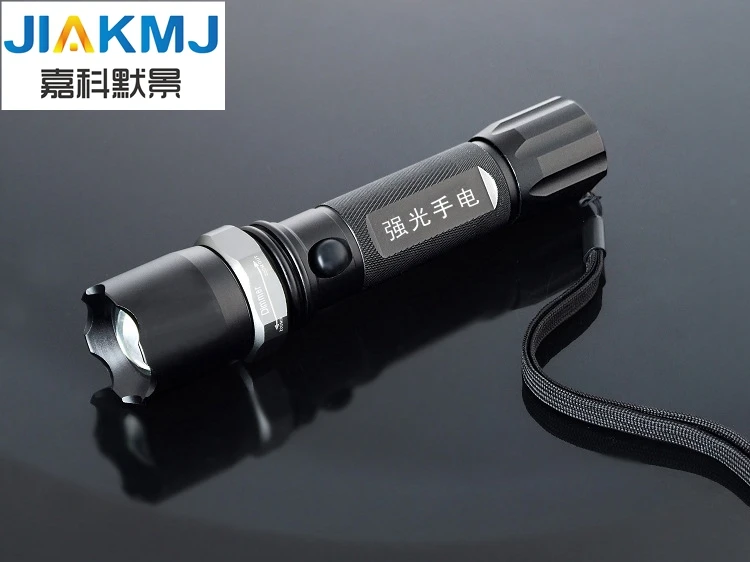 

Светодиодный суперъяркий уличный фонарик из алюминиевого сплава с зумом и поворотным механизмом двойного назначения, подходит для уличного аварийного домашнего режима зарядки