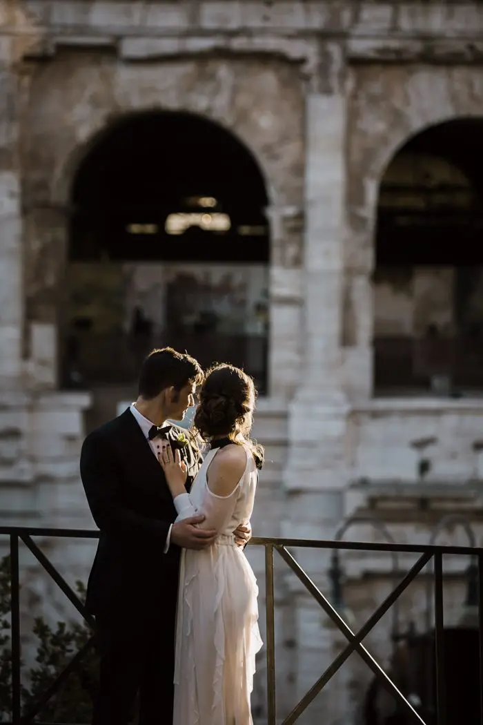 piazza-del-campidoglio-in-rome-was-the-perfect-wedding-destination-for-this-art-and-history-loving-couple-quince-and-mulberry-studios-46-700x1050