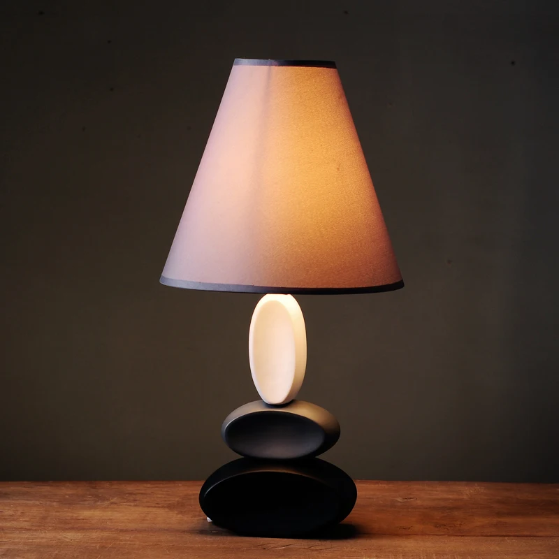 Nordic table lamp bedroom bedside creative American ceramic lovely warm