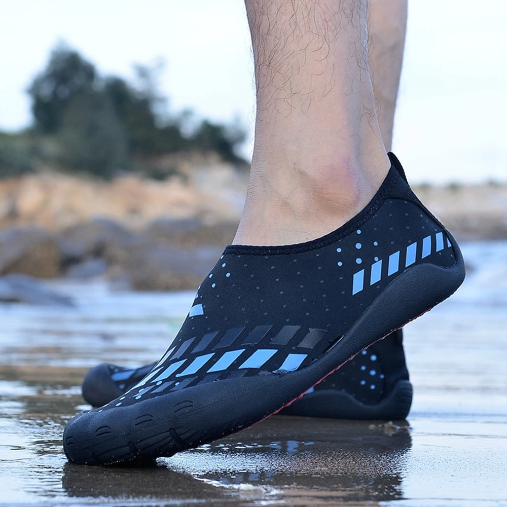 Multifunction Custom Sport Beach Men Aqua Surfing Swimming Five Fingers