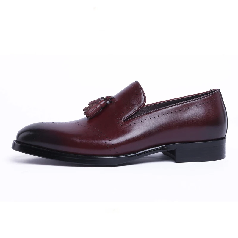 Luxuriöse Leder Italienische Grimentin Komfortable Echtem Männer Brown Faulenzer Und Party Mode Geschnitzt Hochzeit Herren Kleid Schuhe RYqxCwBAx