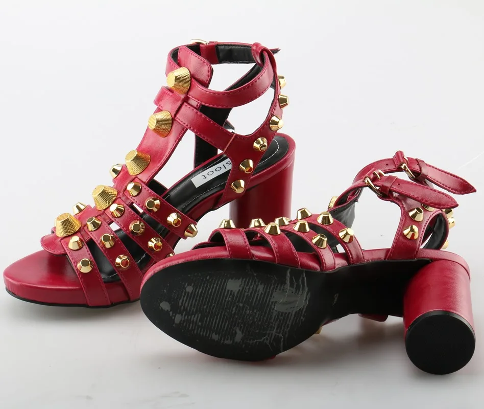 Dipsloot 2018 Chaussures Sexy Boucle Rome rouge Style Chunky Toe Métal Peep Sangle Robe Talons Noir Partie D'été Sandales Femme Embelli qTTgxrd