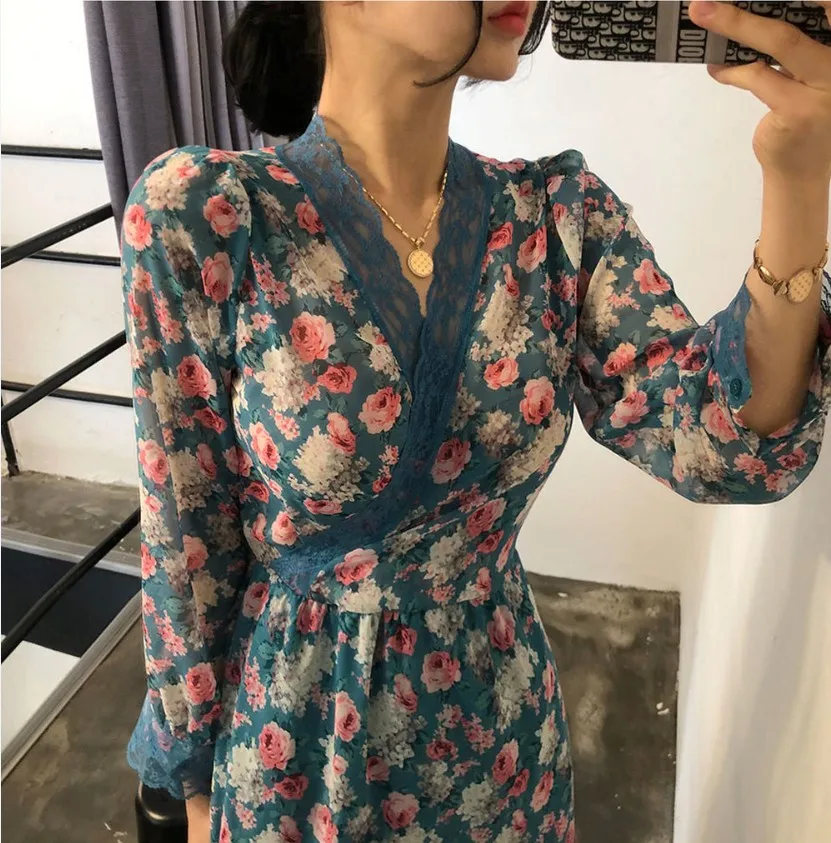 

So Beautiful! Lace Trim Patchwork Vocation Long Dress Full Flower Print Slim Waist Vintage Dress Robe Longue Vestido Largo Vesti