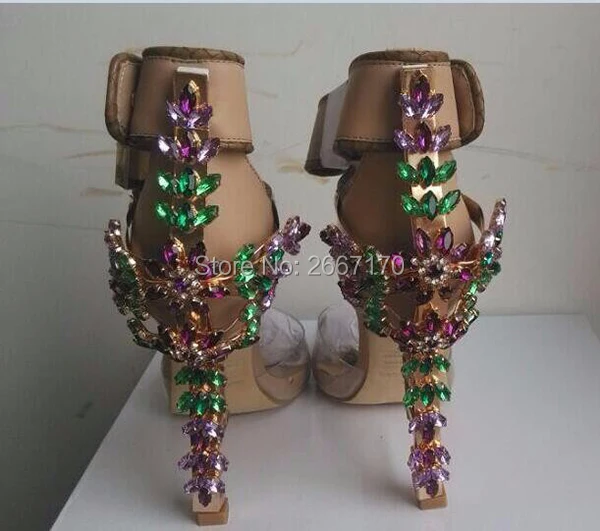 HTB1UIp1QpXXXXXeaFXXq6xXFXXXh