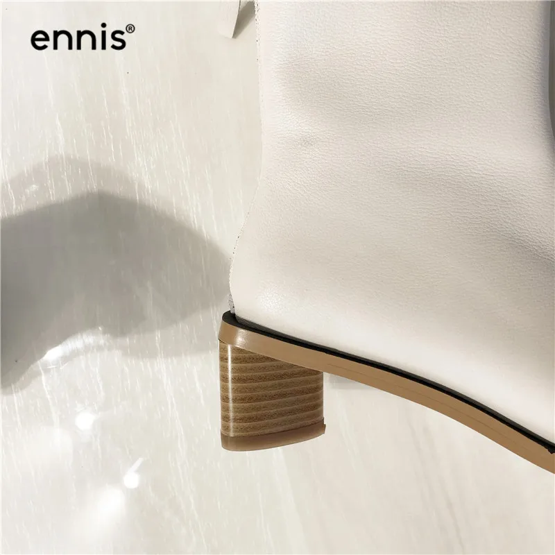 ENNIS/; осенне-зимние ботинки; ботинки из натуральной кожи на низком каблуке; модная женская обувь; цвет черный, белый; модные ботинки до середины икры; A991