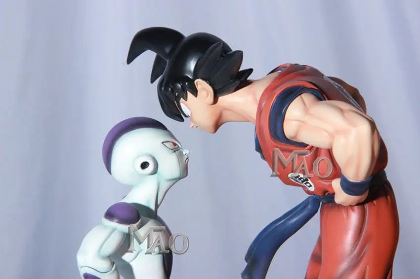 

DragonBall Z DBZ Figure Frieza VS GOKU High Quality Resin Statue Luminous Base