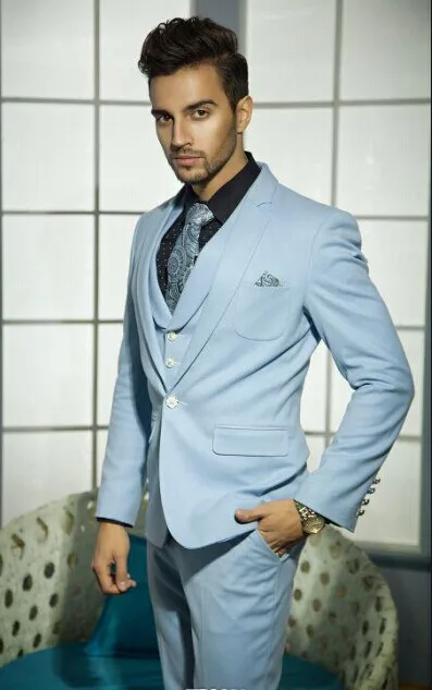 Custom Made Bruidegom Smoking Baby Blue Bruidsjonkers Notch Revers Bruiloft/Diner Suits Beste Man Bruidegom (Jas + Broek + Tie + Vest) b369 Custom Made Bruidegom Smoking Baby Blue Bruidsjonkers Notch Revers Bruiloft/Diner Suits Beste Man Bruidegom (Jas + Broek + Tie + Vest) b369