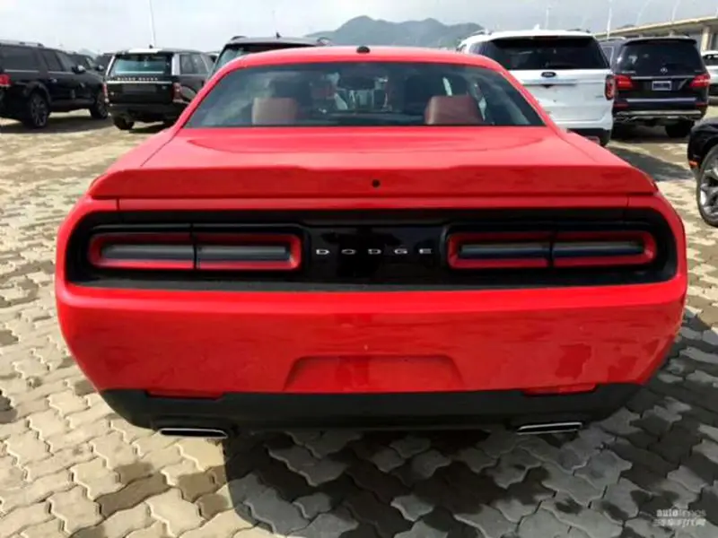 Для Dodge Challenger задний спойлер Высокое качество ABS Материал грунтовка цвет украшение в виде хвостового крыла