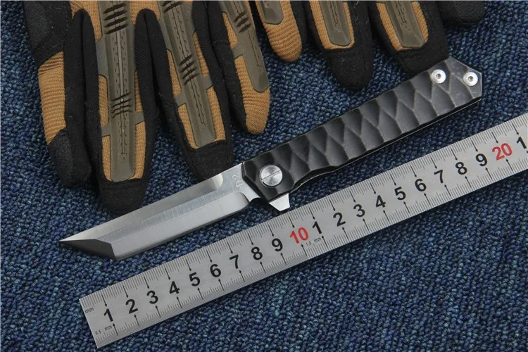 folding knife D2 blade tactical knife titanium handle Top quality