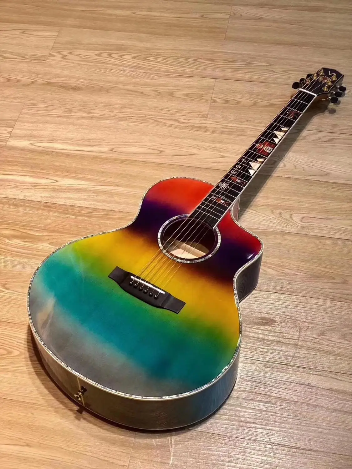 

2019 new acoustic guitar, 40 inch JF barrel type, seven color solid spruce top, free shipping