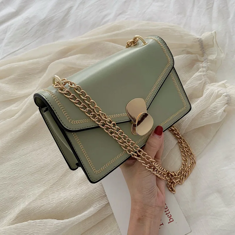 

Chain Small Bag Woman High Summer Sensory Lock Slanting Woman Package Western Style Joker Single Shoulder Small Square Package