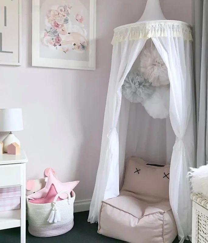 10765037874_378197899