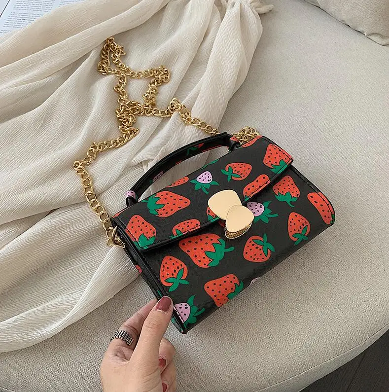 

2019 Women Luxury Strawberry Hand Bag Shoulder Messenger Bag Female Designer Handbag Fashion Crossbody Bags Summer Bag