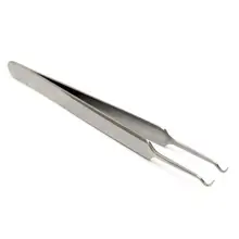 Изгиб из нержавеющей стали Изогнутые черные головки акне Клип зажимы прыщи очиститель лица кусачки для женщин удаление акне инструмент