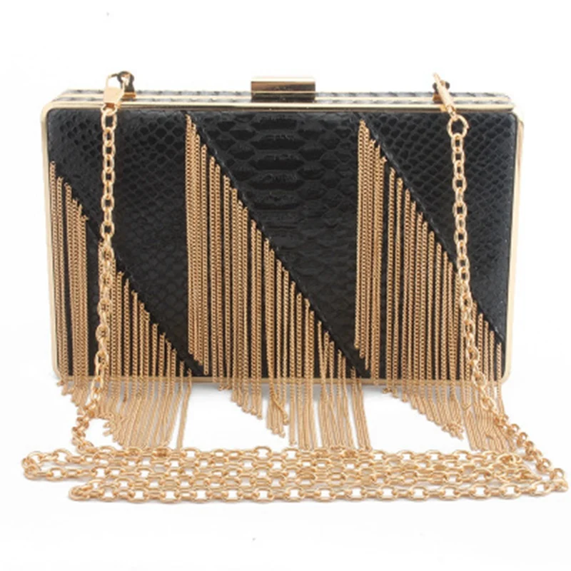 Маленькая квадратная сумка новинка 2019 модная трендовая с кисточками и водопадом