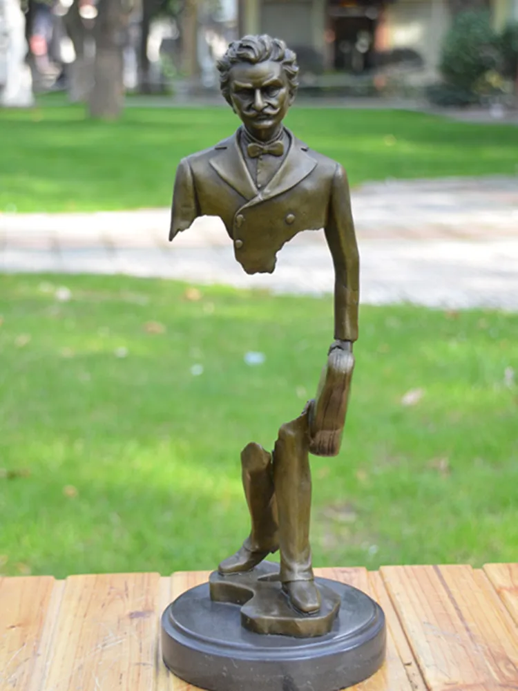 

The bronze sculpture figures ornaments Strauss European music hall Home Furnishing jewelry gift hotel decoration
