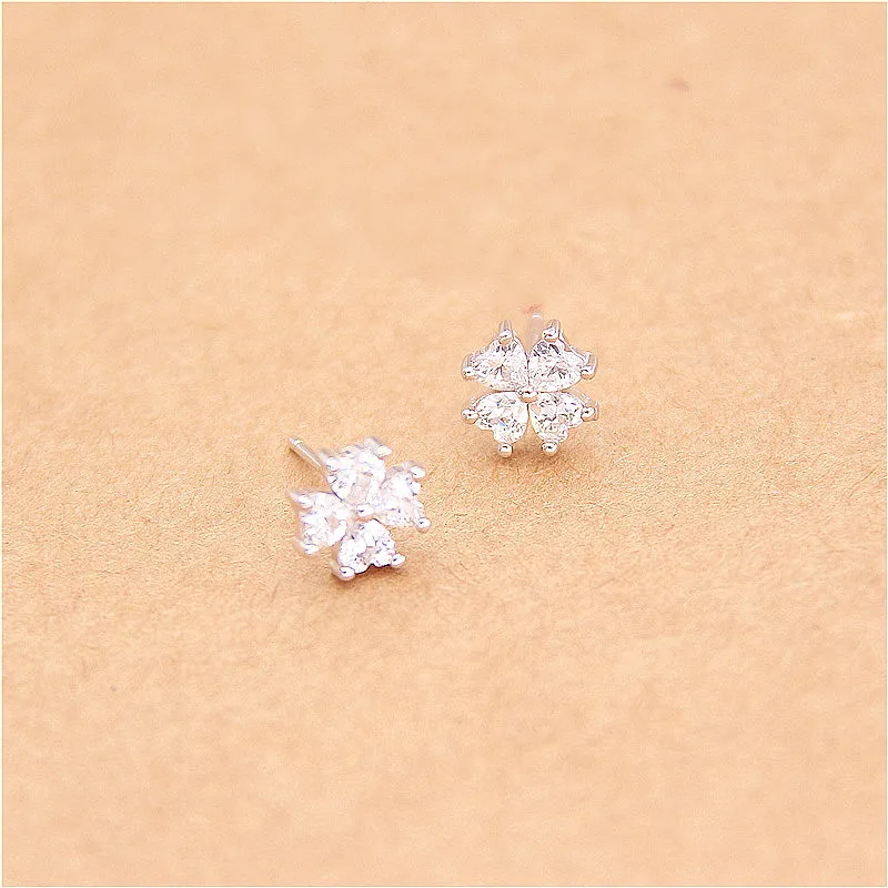 

Fengxiaoling 100% True 925 Sterling Silver Cubic Zirconia Leafs Stud Earrings For Women Simple Mini Earings Fashion Jewelry