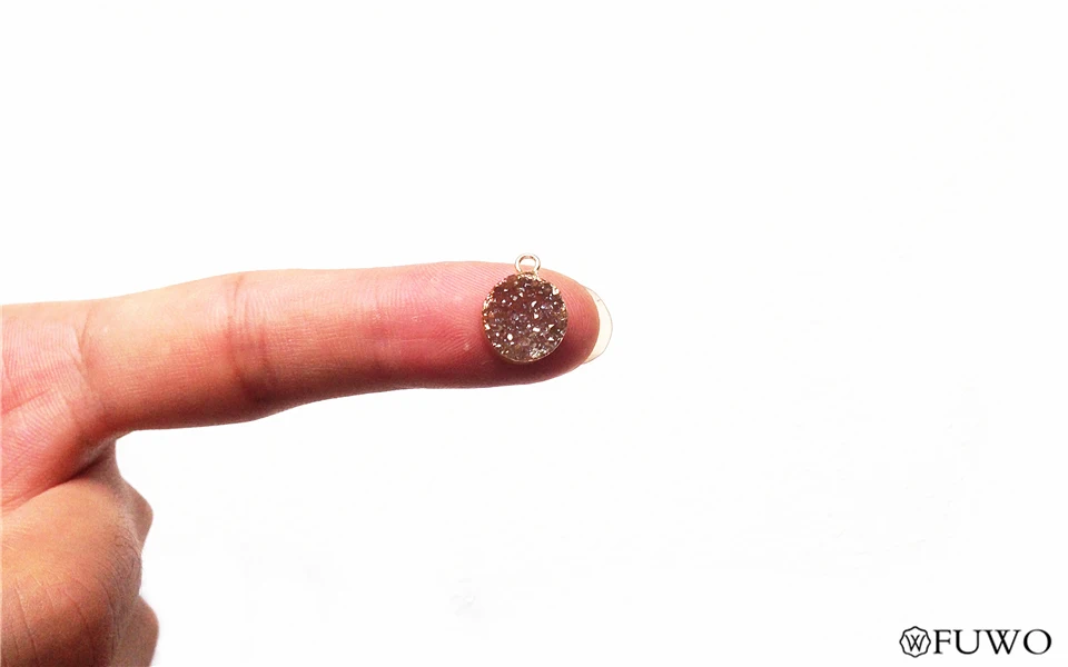 Aura Druzy Pendant 9