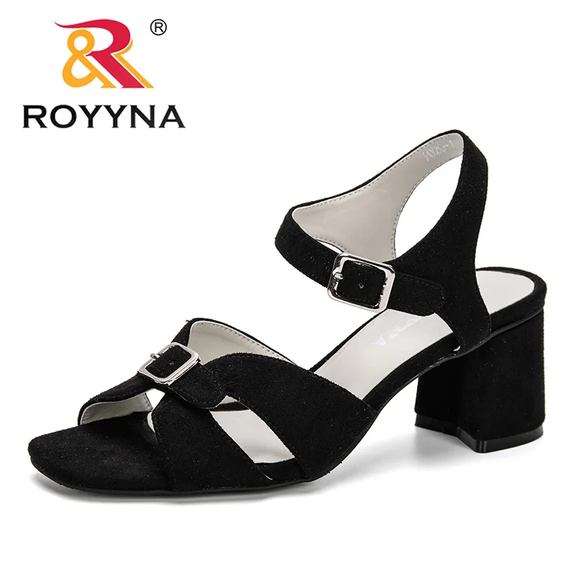 Туфли-лодочки ROYYNA женские на танкетке из флока однотонные с пряжкой и ремешком