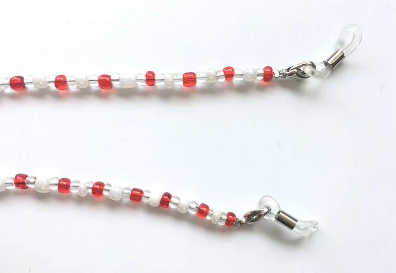 Small Beaded Glasses Chain Women detail (15)